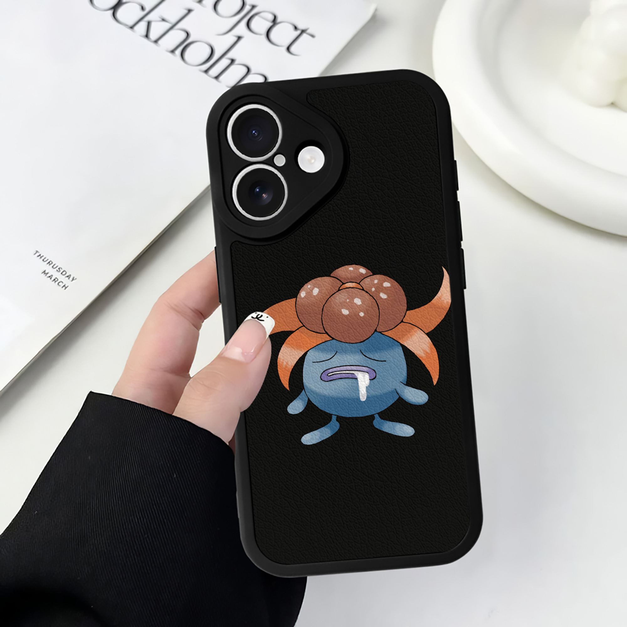 （画像用） ポケットモンスター Pokémon 【iPhone 16シリーズ対応】シリコンスマホケース（レザー調） 材質：シリコン